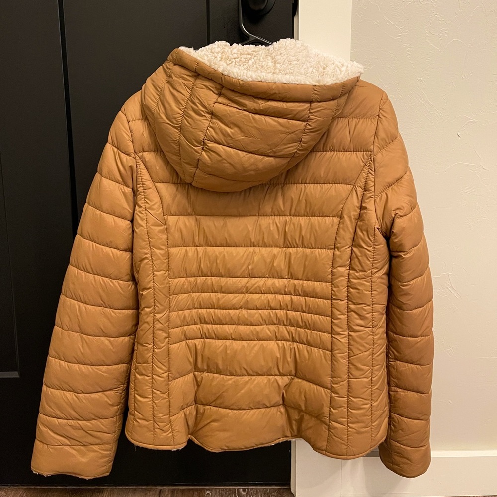 Puffer Jacket - Picture 2 of 4